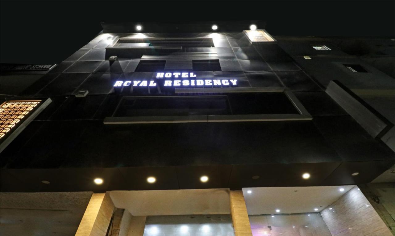 Sohāna Itsy Hotels Royal Residency מראה חיצוני תמונה